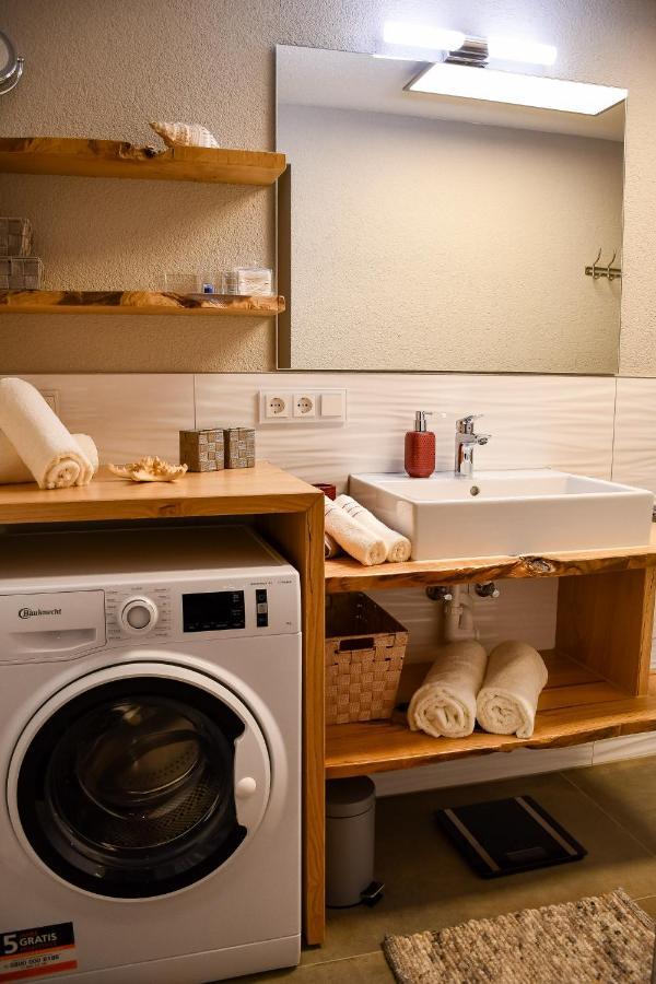 Ferienwohnung Dina ハスラッハ・イム・キンツィクタール エクステリア 写真
